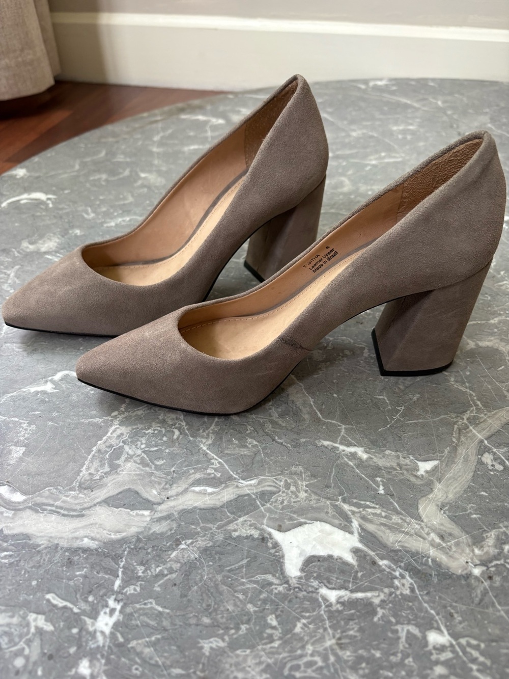Botkier suede taupe block heel shoe size 6